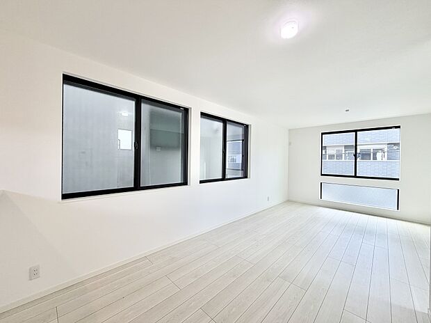 【ダイニング】■何気ない毎日を特別にする、癒しの空間