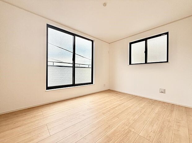 【洋室】■自分だけのスペース どんなお部屋にするかとっても楽しみですね