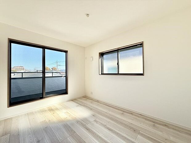 【洋室】■優雅で穏やかな時間が流れる空間