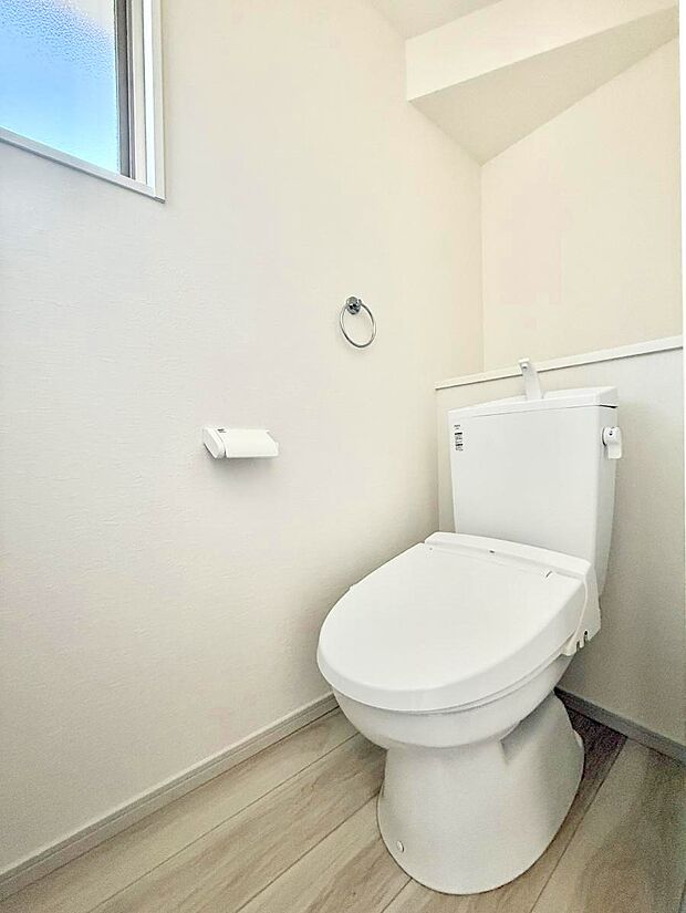 【トイレ】■毎日使う場所だからこそ、清潔感溢れる空間