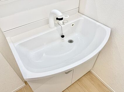 ハンドシャワー付洗面台
