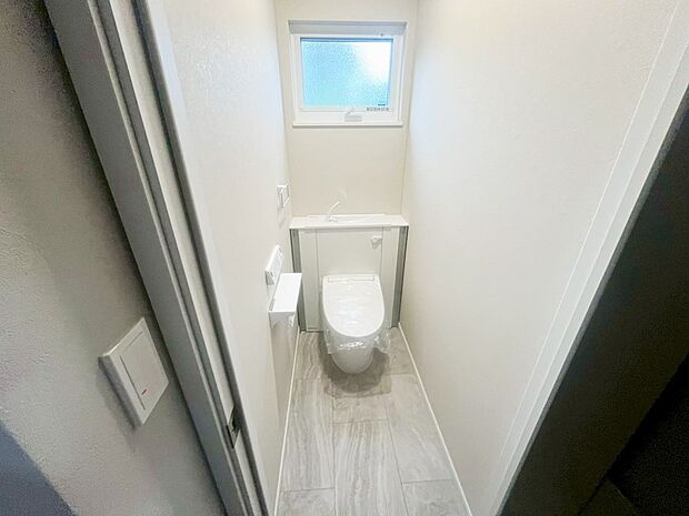 【トイレ】■毎日使う場所だからこそ、清潔感溢れる空間