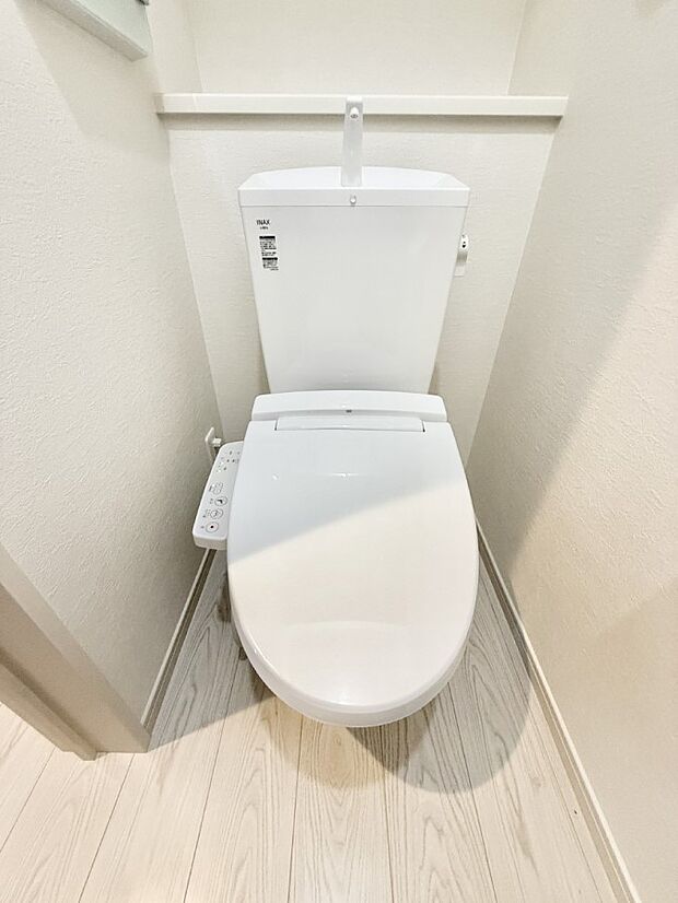 【トイレ】■毎日使う場所だからこそ、清潔感溢れる空間