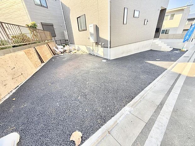 【駐車場】■毎日の駐車が快適に