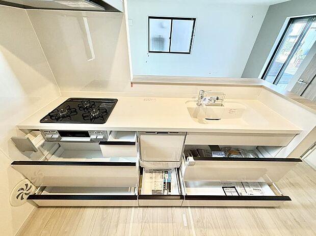 【キッチン】■アイデア広がる、クリエイティブな料理空間