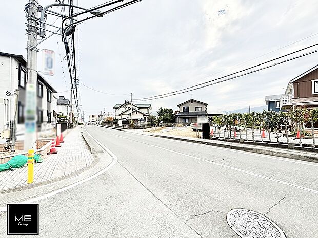 【前面道路含む現地写真】■優雅なラインが、毎日を引き立てます