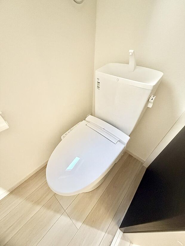 【トイレ】■毎日使う場所だからこそ、清潔感溢れる空間