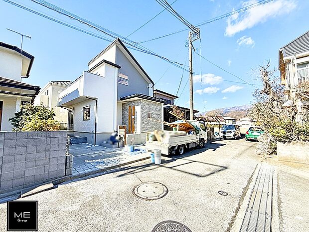 【前面道路含む現地写真】■新しい住まい、街の新しい風景