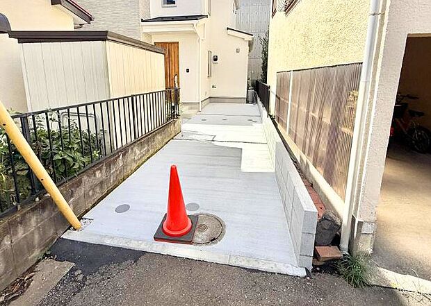 【駐車場】■カースペース有