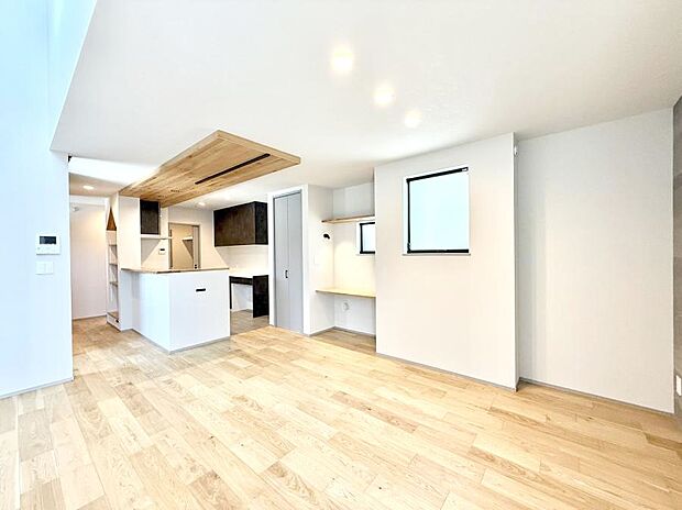 【ダイニング】■ふとした瞬間に幸せを感じる、心地よい場所