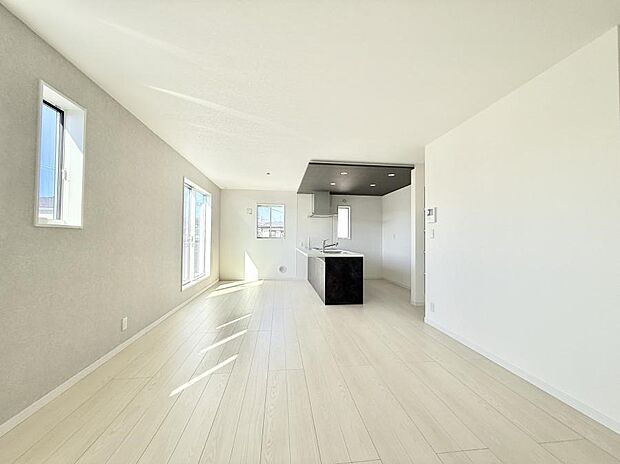 【ダイニング】■何気ない毎日を特別にする、癒しの空間