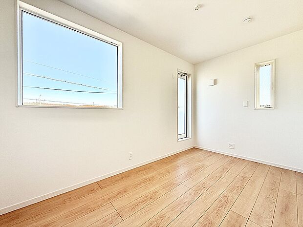 【洋室】■自分だけのスペース どんなお部屋にするかとっても楽しみですね