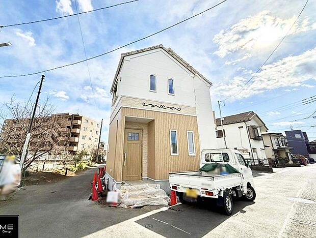 【現地外観写真】■暮らしを豊かにする充実した仕様設備で快適に