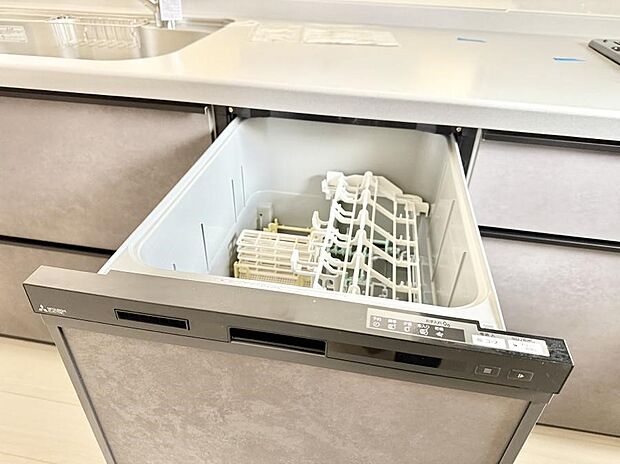 【食洗機】■手間なく洗浄!食器をピカピカに仕上げてくれます