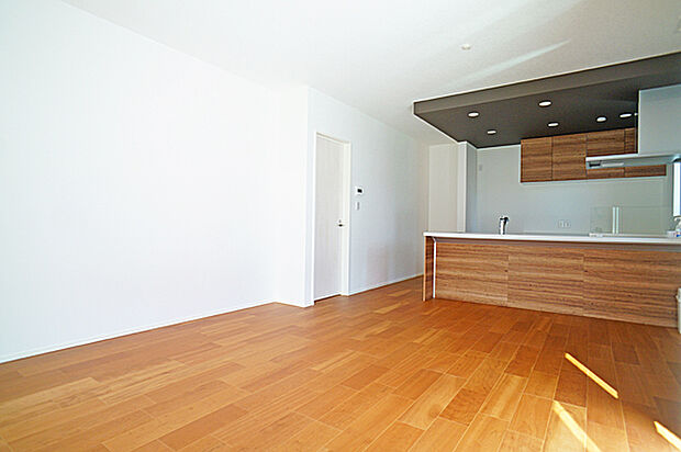 【ダイニング】■家族の笑顔があふれる、くつろぎの空間