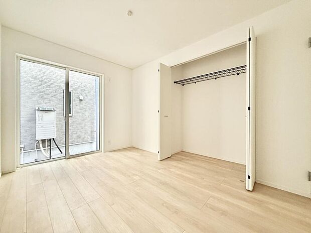 【子供部屋】■仕事や勉強のスペースに使うことで、集中しやすく静かな環境が整います