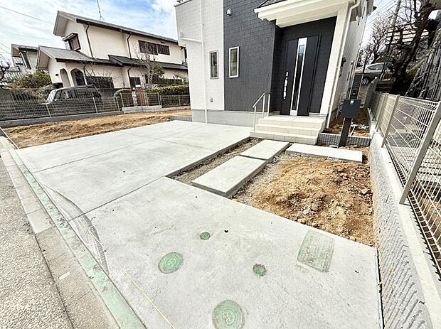 【駐車場】■カースペース有