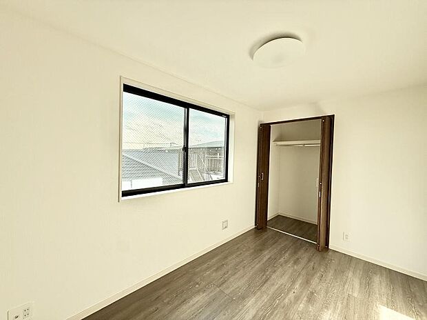 【子供部屋】■自分の好みに合わせたインテリアを整えやすく個性を反映できる場所です