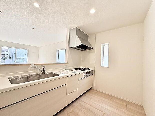 【ダイニングキッチン】■キレイに片付く、使いやすいキッチン