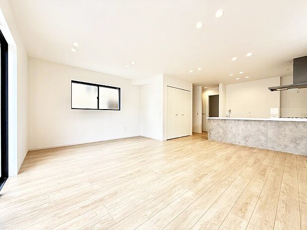 【ダイニング】■何気ない毎日を特別にする、癒しの空間