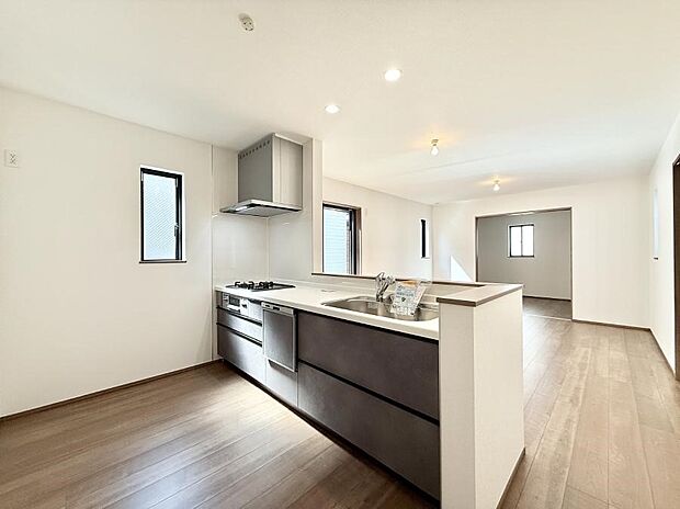 【ダイニングキッチン】■作る楽しみと食べる幸せを届けるキッチン