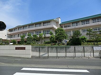 藤沢市立藤ヶ岡中学校 1200m(15分)
