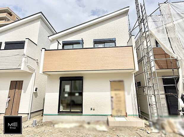 【現地外観写真】■暮らしを豊かにする充実した仕様設備で快適に