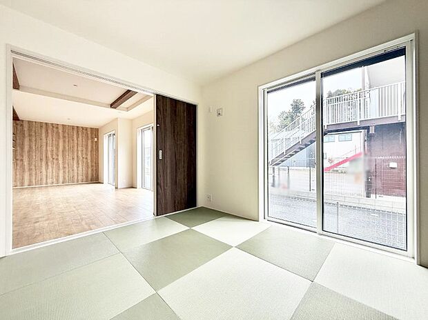 【リビング以外の居室】■シンプルで使いやすい空間がスッキリ感じられます