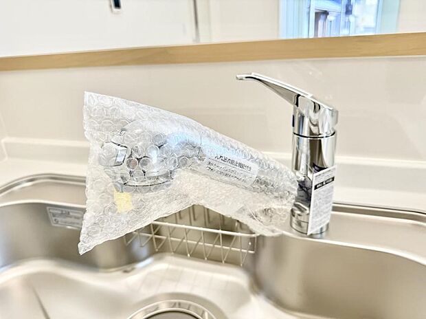 【浄水器】■清潔でおいしい水を手軽に供給してくれます