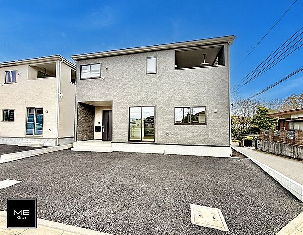 【現地外観写真】■家族みんなが笑顔で過ごせる、安心感のある住まい