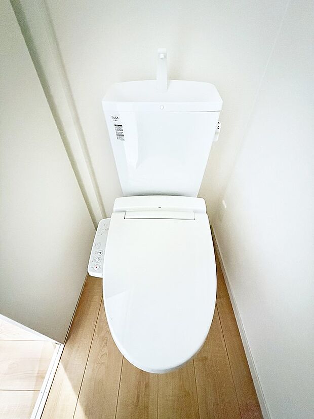 【トイレ】■毎日使う場所だからこそ、清潔感溢れる空間