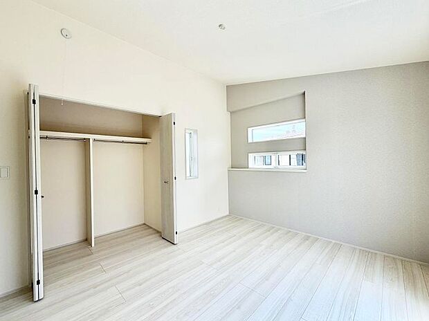 【リビング以外の居室】■シンプルで使いやすい空間がスッキリ感じられます