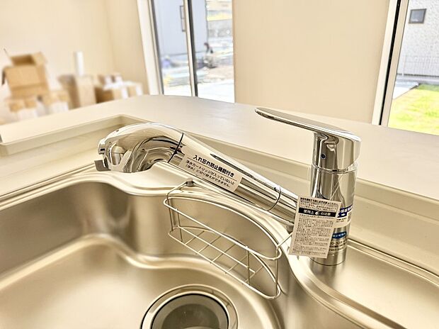 【浄水器】■清潔でおいしい水を手軽に供給してくれます