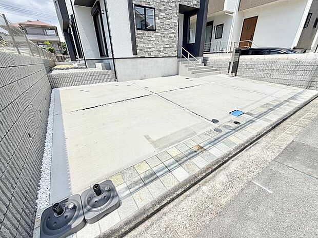 【駐車場】2号棟  ■自宅にカースペースがあると助かります