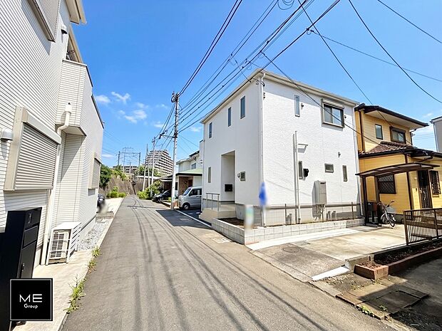 【前面道路含む現地写真】■新しい住まい、街の新しい風景