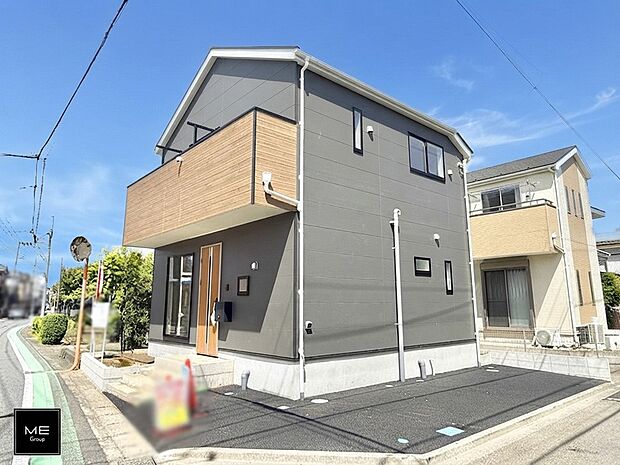 【現地外観写真】1号棟 ■暮らしを豊かにする充実した仕様設備で快適に