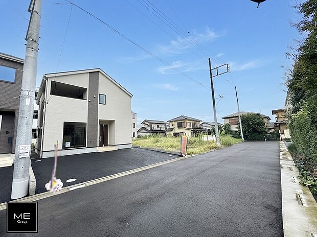 【前面道路含む現地写真】■新しい時代の息吹を感じる、心地よい環境