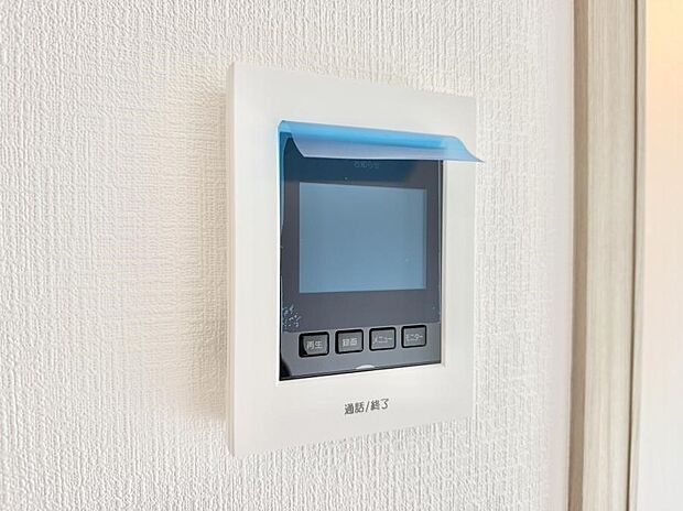 【TVモニター付インターフォン】■訪問者を確認できて安心感が増します