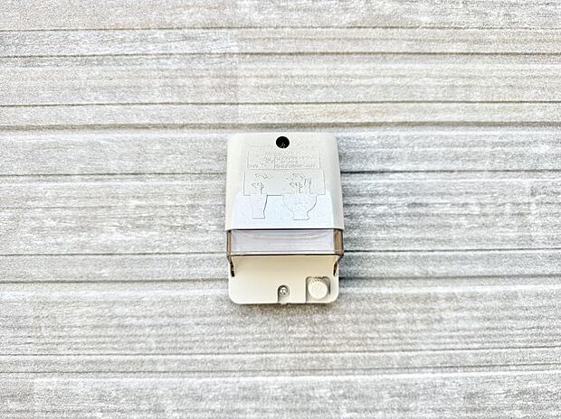 【屋外コンセント】■室内のコンセントから延長コードを引っ張る手間がなくなります。