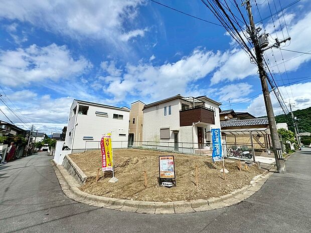 お電話でご予約いただけましたら、お仕事終わりの遅い時間などお客様のご都合に合わせてご対応させて頂きますのでお気軽にお問い合わせください！