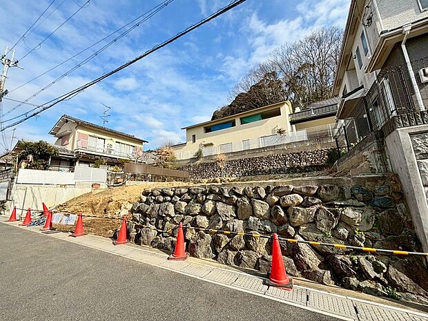 【現況写真更新中！】
現状更地です。
お家が建っていく様子を更新していきます！
現地（2026年2月）撮影