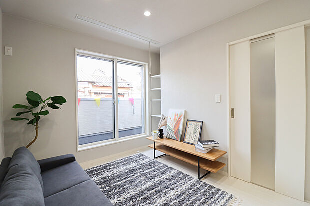 【リビング【ドリームタウンシリーズ施工例】】家族団らんの時間も増えそうなくつろぎのLDK！お好みの家具・インテリアを配置してお好みのリビングに♪