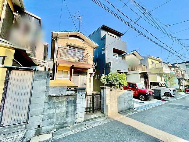 【【現地写真】】【前道6m!】
お車での送迎サービスも行っておりますので、お気軽にお問い合わせください♪
現地(2025年4月)撮影