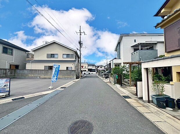 【現地写真】弊社は毎日新物件の情報を入荷しており、水面下物件も多数！いつ来ても新情報が沢山！住宅ローンのご相談や売却のご相談などご質問にお答え致します。理想のお家探しを全力でお手伝いします！