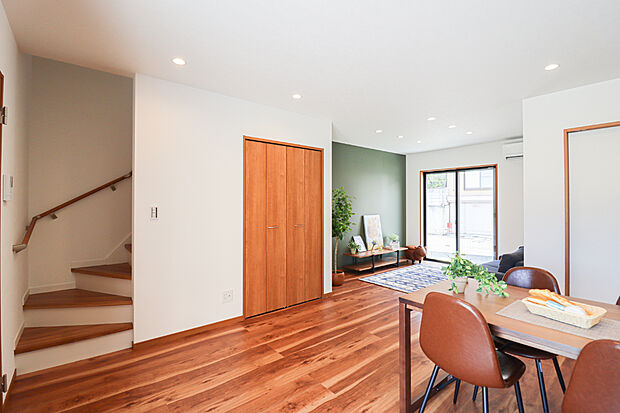 【【当日・前日のご予約でも見学可能!短時間でも大歓迎♪】】詳しい資料のご請求は【無料資料請求する(無料)】お家見学のご依頼【見学予約をする(無料)】ボタンへ!お電話でのお問い合わせも大歓迎です!0120-451-860