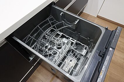【ドリームタウン共通仕様施工例：食器洗浄乾燥機】