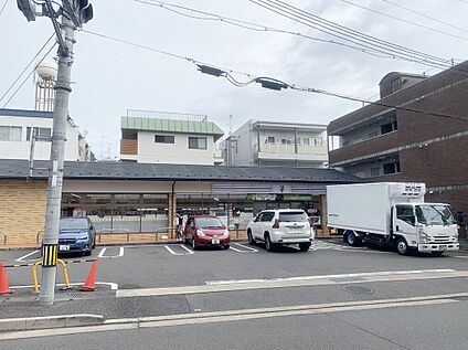 セブンイレブン上賀茂榊田町店 約624ｍ(徒歩8分)