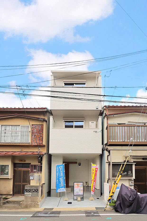 【ご内覧可能！】
ポカポカ南向きのお家です！
現地（2025年6月）撮影