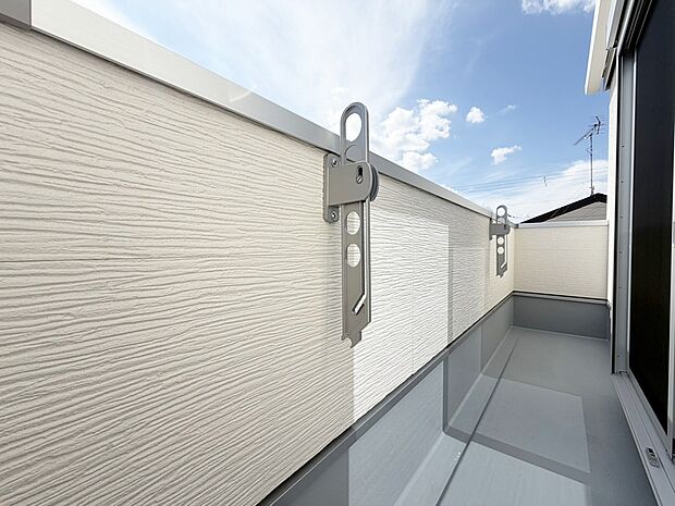 【バルコニー】バルコニーは2カ所ございます。
現地（2025年10月）撮影