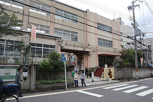 藤森小学校